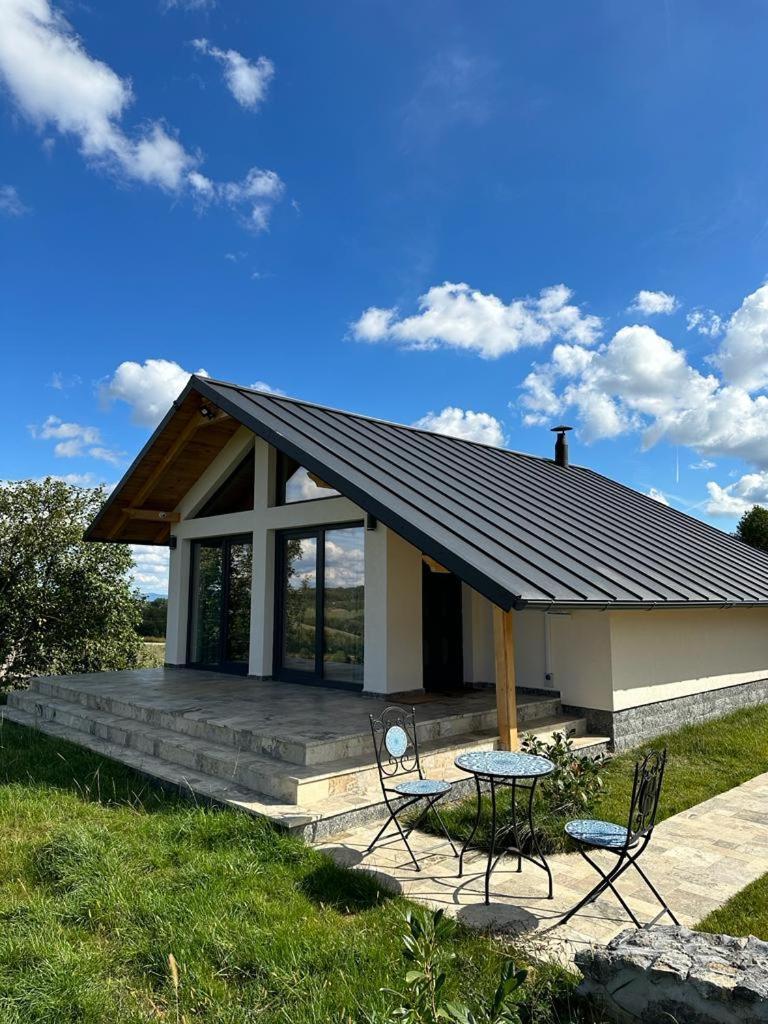 Casa Moderna In Sinteu - Intersectia Intre Modern Si Linistea Naturii Huta Voivozi Exterior photo