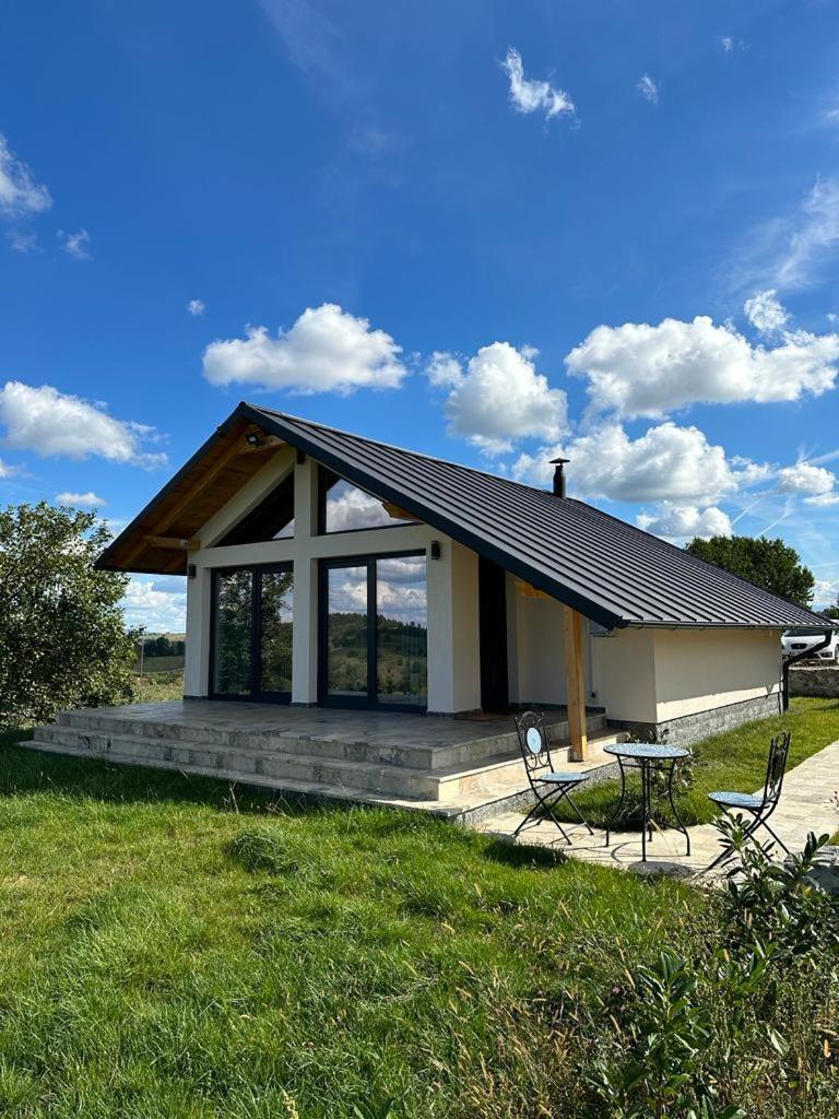 Casa Moderna In Sinteu - Intersectia Intre Modern Si Linistea Naturii Huta Voivozi Exterior photo